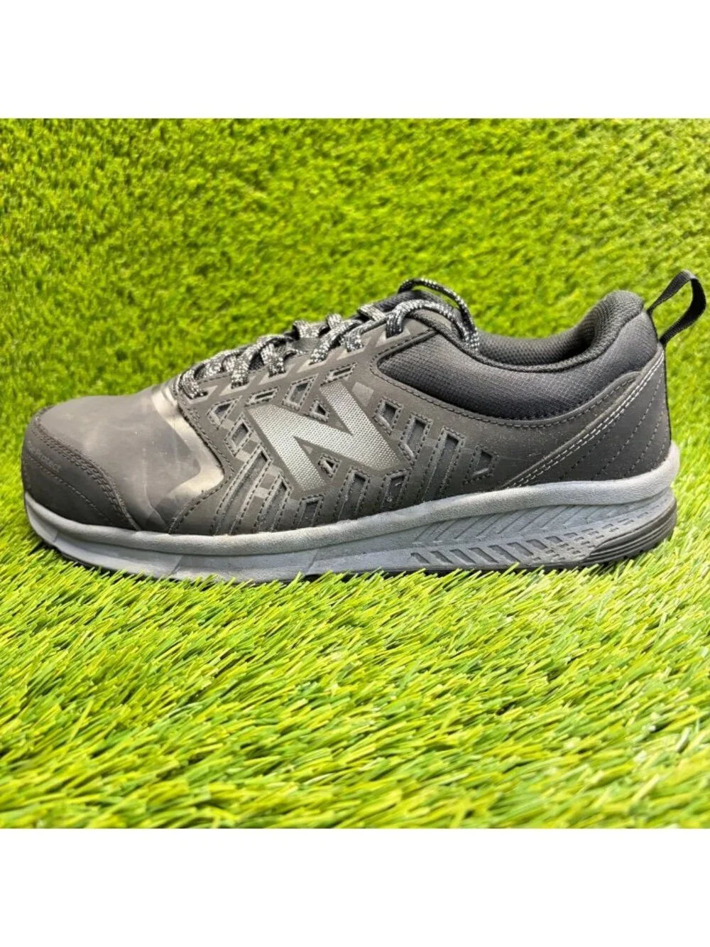 New Balance 412v1 Mens Size 9.5 4E Black Alloy Toe Safety Work Shoes Sneakers